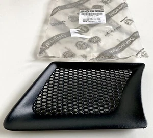 Genuine Alfa Romeo GT Front Bumper Upper Left Grille 71736455 - Picture 1 of 5
