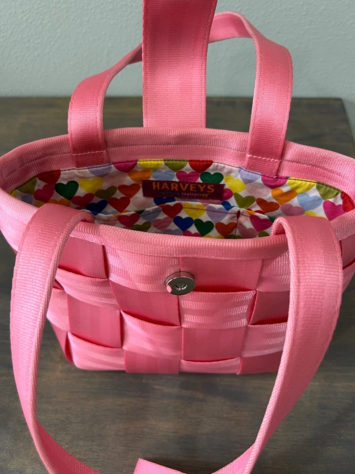 Bolso de cinturón de seguridad Harvey's rosa con forro de corazones bolso cartera Foto 1 de 4