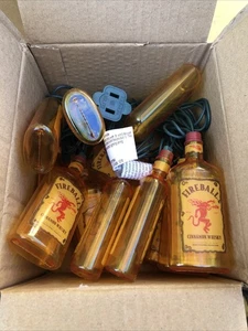 Neu im Karton Fireball Whisky Lichterkette Weihnachten 13 Flaschen - Bild 1 von 2