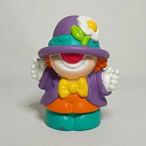 Fisher Price Little People Zirkus Clown 2,5" Figur lila Hut & Jacke 1997 - Bild 1 von 11