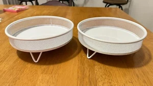 NWT 2-piece Metal Plant Riser. White. 8in Diameter - Picture 1 of 4