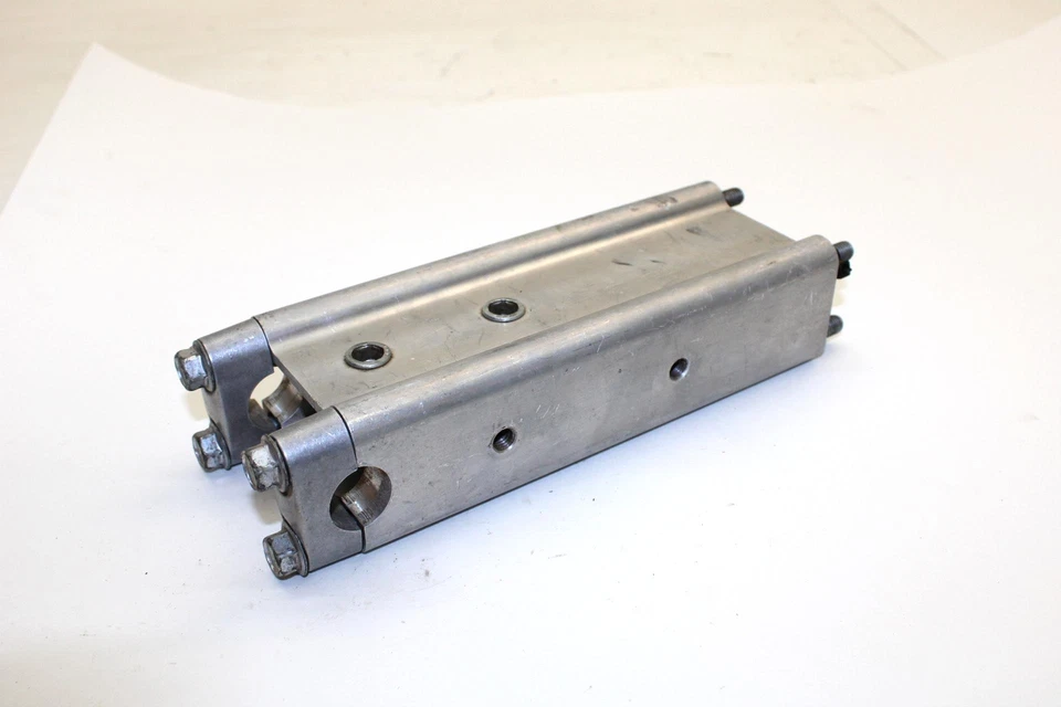 Elevador de manillar Yamaha Phazer 2007 OEM 8GC-2381B-00-00 Q2431 Foto 1 de 4