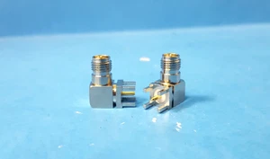 2PC-RP-SMA CONNECTOR RECEPTACLE, MALE PIN 50 OHMS, CONREVSMA002, TE, RIGHT ANGLE - Picture 1 of 2