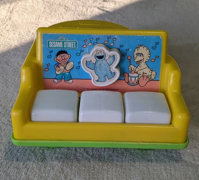 Vintage 1984 Sesame Street Baby Grand Piano - Ernie, Big Bird, Cookie Monster - Imagem 1 de 4