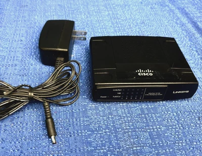 Linksys Cisco 5-Port 10/100 Fast Ethernet Workgroup Switch EZXS55W w/ AC Adapter - Image 1 of 4