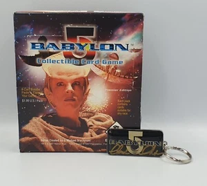 BABILONIA 5: LLAVERO FIRMADO POR CLAUDIA CHRISTIAN + CAJA DE PAQUETES CCG - Imagen 1 de 8
