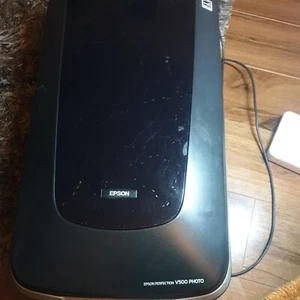 Epson Photo Perfection V500 Photo Scanner used very good condition - Picture 1 of 4