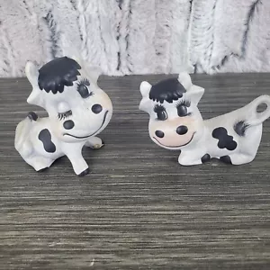Kitschy Ceramic Cows (2) Country Farmhouse Figurines - Signed Sandy, 2"+ - Picture 1 of 7