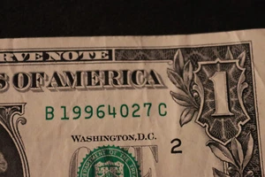 ONE DOLLAR FANCY BIRTHDAY/ANNIVERSARY NOTE [APRIL 27, 1996]  SN # B 19964027 C - Picture 1 of 3