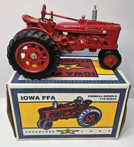 NUMBERED 1992 Iowa FFA Adventure Series 2nd Edition Farmall Super H 1/16 W/ Cert - Picture 1 of 17