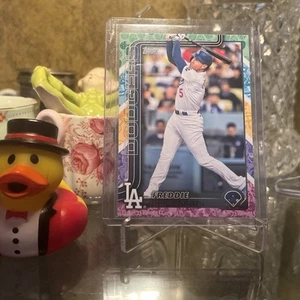 Freddie Freeman Easter Pastel Parallel 2025 Topps Series 1 #239 - Picture 1 of 2