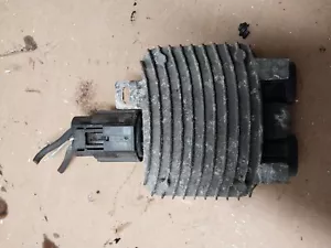 2002-2008 Jaguar X-Type Cooling fan resistor control module - Picture 1 of 5