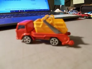 CORGI JUNIORS FORD D 1000 RED DUMP TRUCK WHIZZ WHEELS MADE IN GREAT BRITAIN BX#2 - Picture 1 of 8