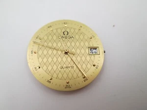 Máquina y esfera Omega. Movimiento cuarzo. Calibre ETA 255411. Dial dorado. 1980 - Imagen 1 de 5