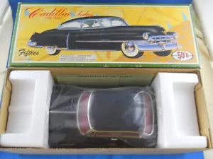 Fifties 1950 Cadillac Sedan Friction Tin Car Japan Vintage - Picture 1 of 4