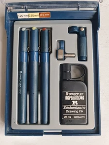 JUEGO DE 3 BOLÍGRAFOS DE DIBUJO TÉCNICO VINTAGE STAEDTLER MARSMATIC700 0,25,0,35,0,50mm - Imagen 1 de 2