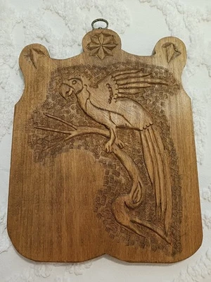 Placa de pared de loro tallado en relieve de colección arte popular plumas pájaro tropical Foto 1 de 4
