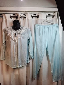Conjunto de pijama vintage de nailon Sears Carriage Court, top y pantalón de encaje azul,. Años 70 - Imagen 1 de 8