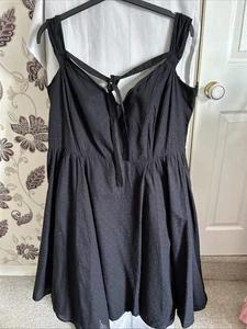 Vestido Hell Bunny Vixen Negro Rock-a - Billy Sin Mangas. Busto de aproximadamente 48 pulgadas. - Imagen 1 de 19