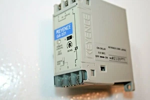 USED  KEYENCE SENSOR GA-221 CONTROLLER - Picture 1 of 1