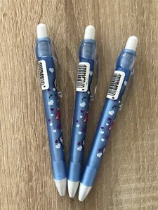 Kleiner Kugelschreiber in Blau mit Kusslippen und Herzchen - Leicht und handlich - Bild 1 von 1