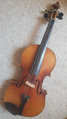 Nice old  Violin 4/4 "Copy of Nicolaus Amati" + branding at the back - Image 1 of 4