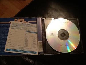 TLC . NO SCRUBS . 3 TRACK C.D. SINGLE . NR MINT C.D. DISC . 