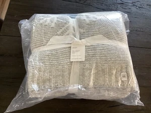 Pottery Barn Let It Snow Jacquard Holiday Throw Blanket BRAND NEW - Picture 1 of 3