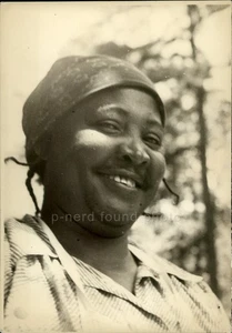 Smiling African American Woman Portrait - Vintage Found Photo - Picture 1 of 2
