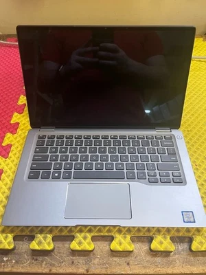 Lot of 3 Dell Latitude 7400 2-in-1 Laptop i7-8665U 1.9GHz 16GB RAM, w/ Drives - Image 1 of 4