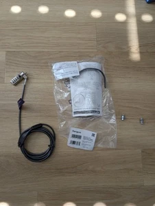 Tarsus DEFCON 3-en-1 Combo Cable Lock pour ordinateurs portables - Photo 1/3