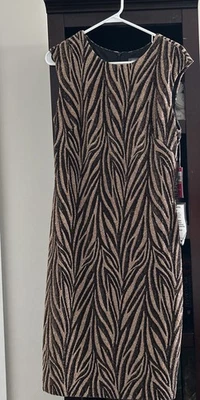 Vince Camuto Women's Sleeveless Black And Gold Size 14 NWT Foto 1 de 4