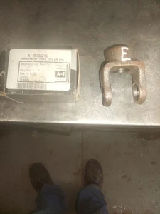 Neapco 10-4443 1" Rundjoch 1000 Serie Bohrer Durchgangsloch - Bild 1 von 3