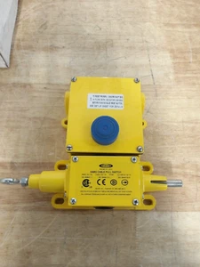 REES 04962-200 CABLE OPERATED LEFT HAND SWITCH, #319130G NIB - Picture 1 of 11