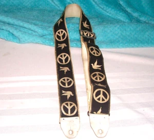 Cinturino per chitarra vintage anni '70 originale Ace Black Peace and Doves Neil Young - Foto 1 di 7