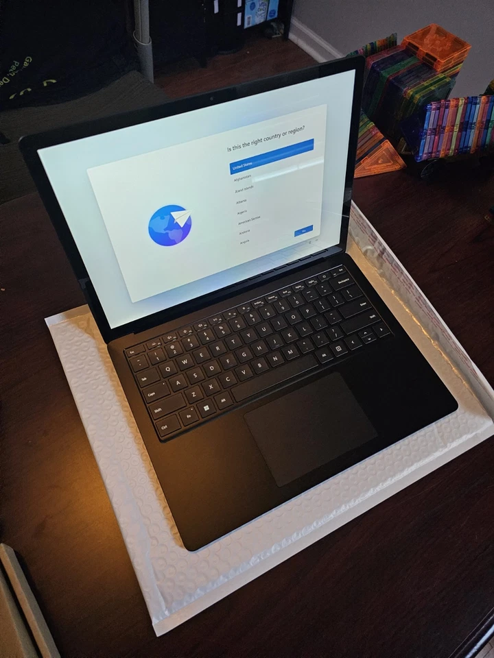 Microsoft Surface Laptop 4 Foto 1 de 4