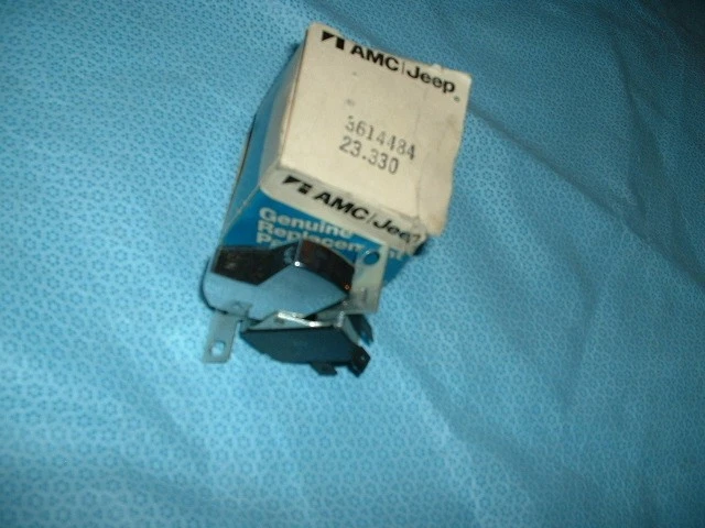 AMC REBEL MATADOR EMBAJADOR 1969-78 PUERTA TRASERA NOS TABLERO INTERRUPTOR DE VENTANA ELÉCTRICO Foto 1 de 3