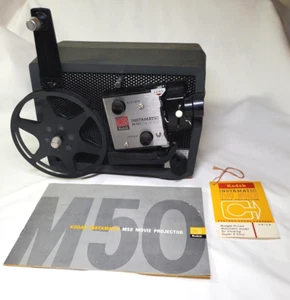 Proyector de películas Kodak M50 Instamatic Super 8 para piezas y reparación con manual - Imagen 1 de 3