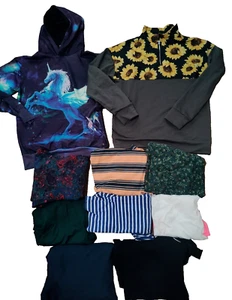 HUGE Lot Bundle Of Women's Clothes Size Small 1O Pieces FALL/WINTER - Picture 1 of 7