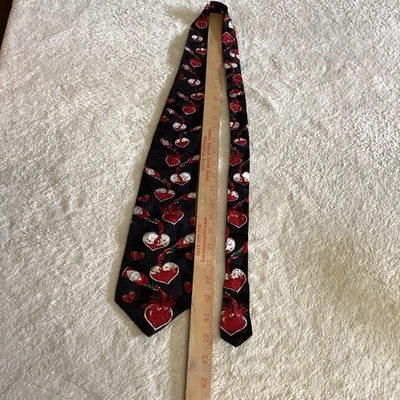 Corbata Tabasco Novedad Botella Tabasco Vertiendo En Corazones Usada 100% Seda EE. UU. Foto 1 de 4