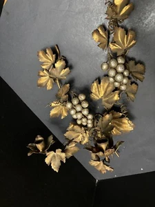 VELADOR DE PARED DE HIERRO DORADO VINTAGE Candelabro Uvas Italianas Hojas Dorado Plata 18 - Imagen 1 de 12