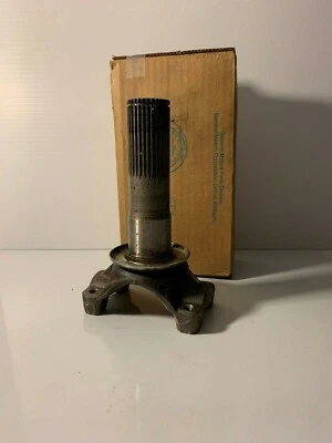 1980-1982 NOS Corvette Differential Side Yoke - Image 1 of 4