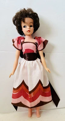 Boneca Sindy Pedigree Vintage Anos 1960 Morena Escura com Vestido Tammy Clone - Imagem 1 de 4