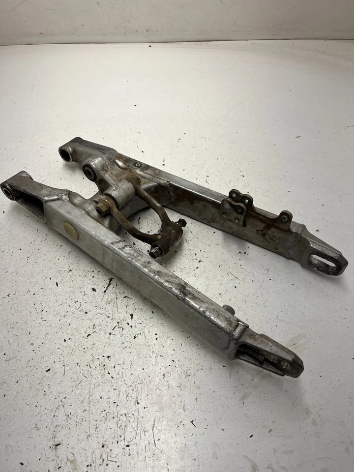 97 1997 KTM 360exc Ktm 360 EXC OEM basculante brazo oscilante guía de acoplamiento de choque LEER Foto 1 de 4