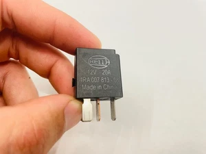 OEM Mercedes Benz A B C E Class 4-Pin Black 20A Relay 0025428319 Hella - Picture 1 of 7