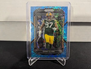 Panini Prizm Kenny Clark Blue Sparkle 2022 /96 Green Bay Packers 110 - Foto 1 di 2