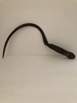 Vintage Wood Handle Hand Scythe Sickle Grass/Corn Knife - Image 1 of 4
