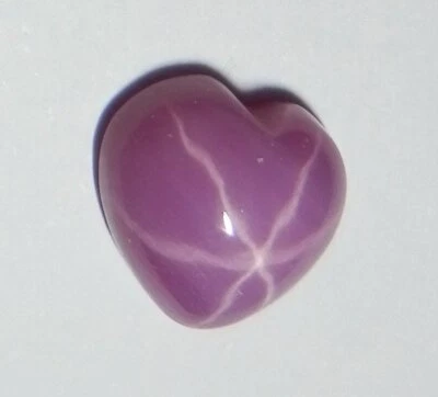 Opaque Star Ruby Heart 9x9 mm Cabochon 6 Rayed Lab-created 1 piece Lot - Image 1 of 4