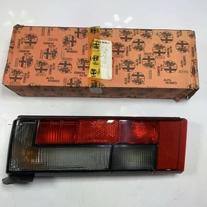 60538530 Original Left Rear Light Alfa Romeo 33 Station Wagon OEM - Picture 1 of 6