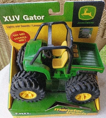 Juguete Ertl John Deere Monster Gator Treads XUV Gator 2011  Foto 1 de 4